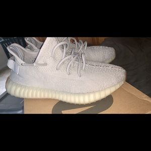 Yeezy V2 sesame Size 9.5